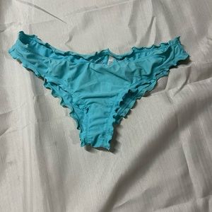 BARELY WORN HOLLISTER BIKINI BOTTOMS
